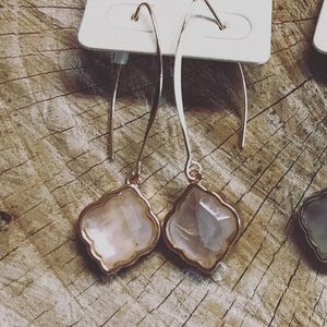 Gold clover dangle earrings